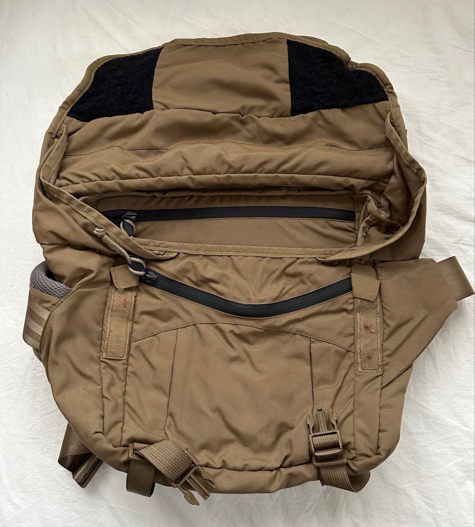MYSTERYRANCHミステリーランチ インベーダー メッセンジャーバッグ