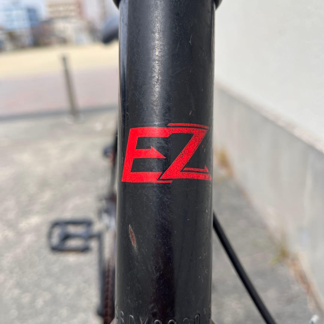 大阪　クロスバイク EIZER 7段変速