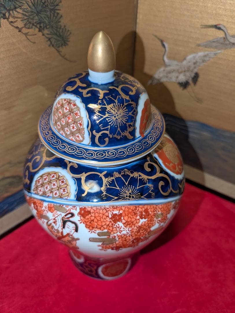 秀峰　染錦　飾り壺　沈香壺　共箱入　高さ31cm