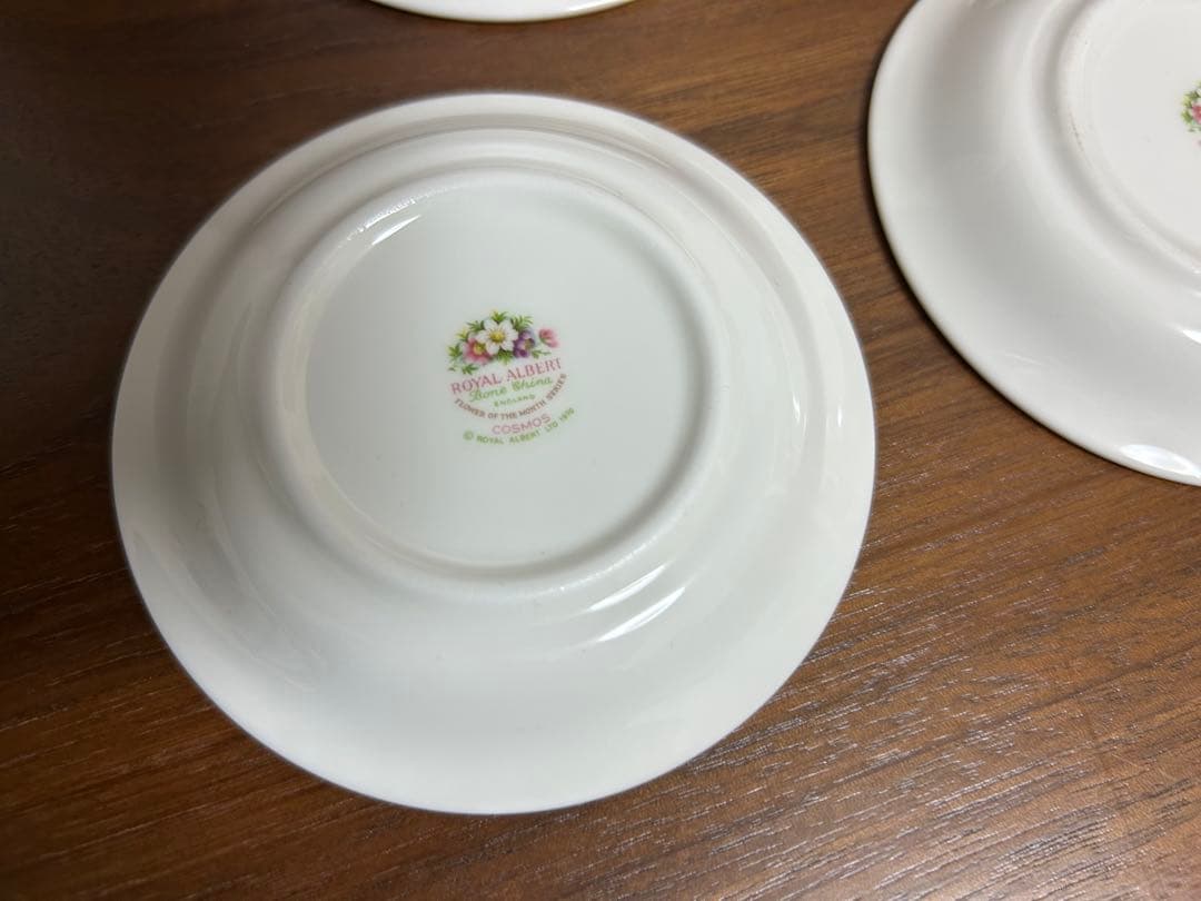 新品未使用＊UK(イギリス)製造＊【ロイヤルアルバート＊コスモス】おつまみ皿5枚
