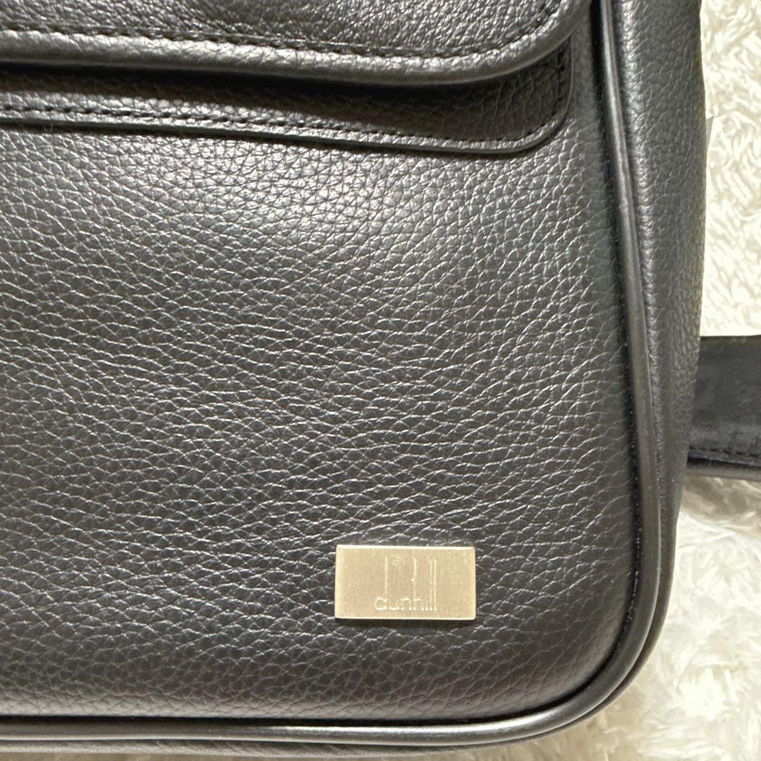 極美品！タグ付！dunhill メッセンジャーバッグ　牛革　ブラック　レザー