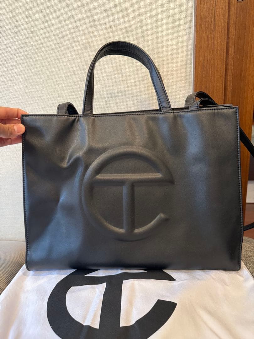 TELFAR（テルファー）ショッピングバッグ M