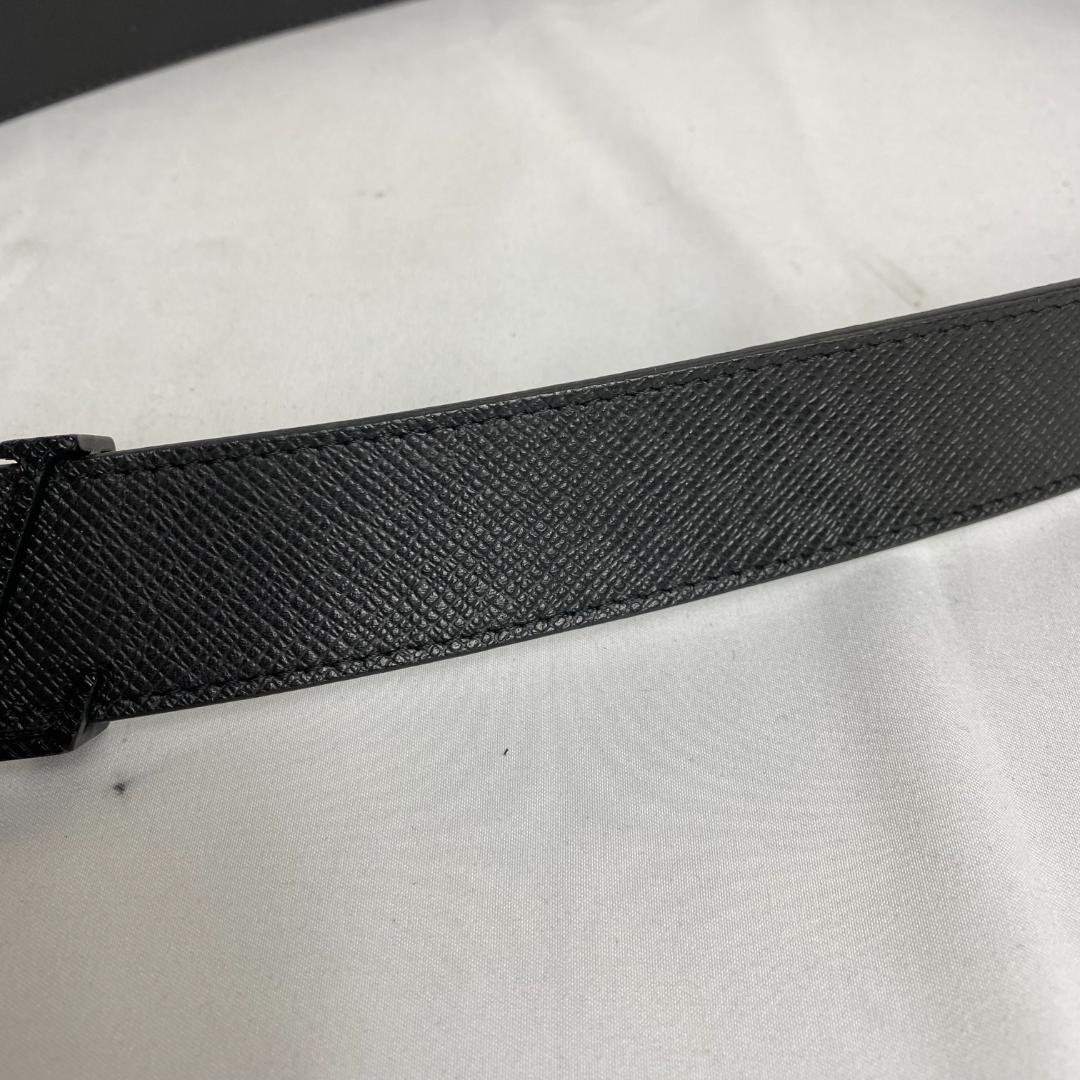 LOUIS VUITTON ルイヴィトン タイガ LV イニシャル ロゴ 黒