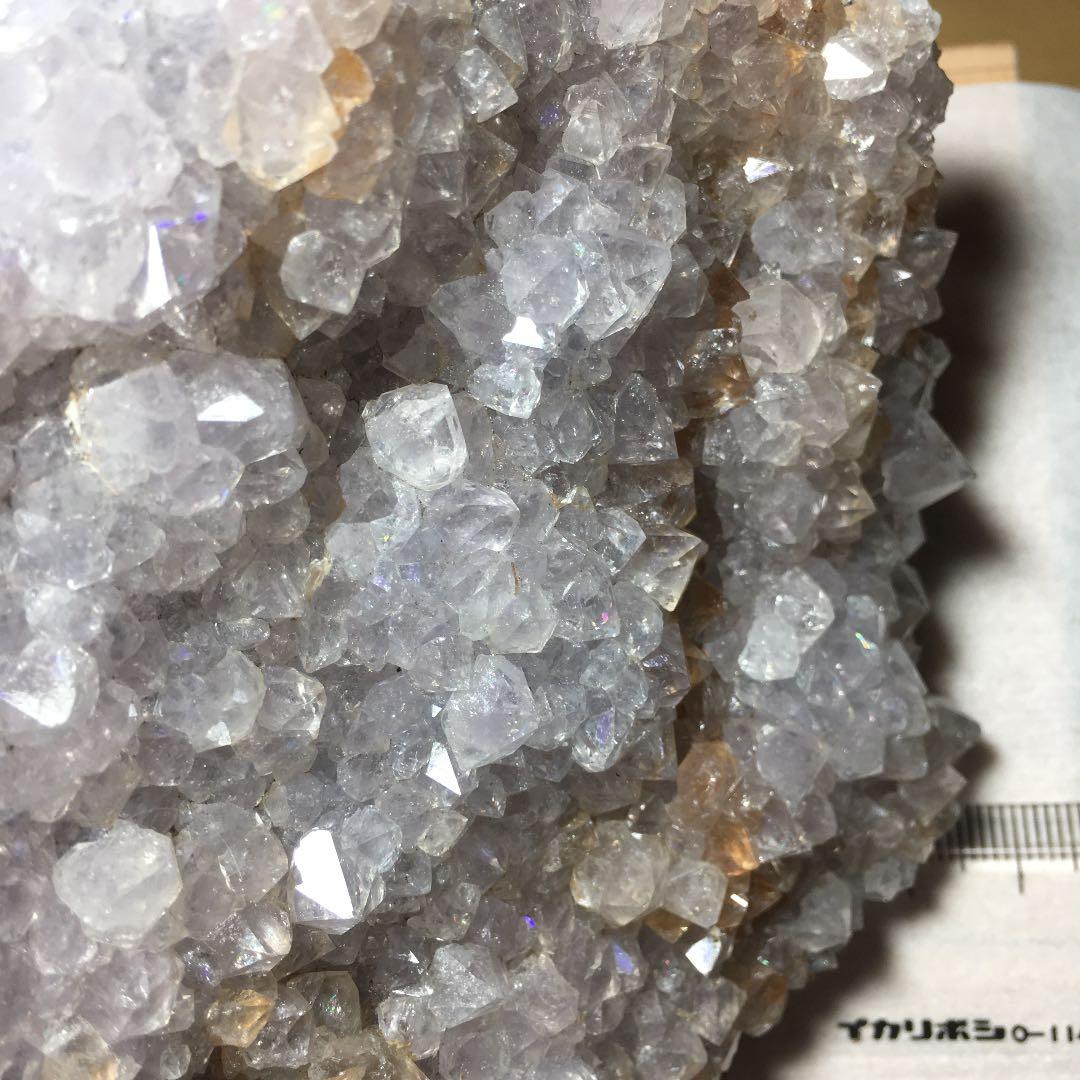 淡い紫水晶　アナンダライト　天然レインボー