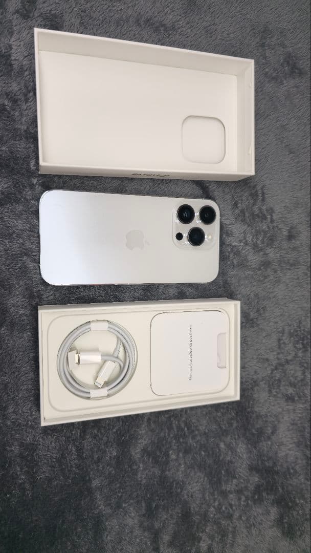 Apple iPhone 14 Pro シルバー 本体 SIMロック無し