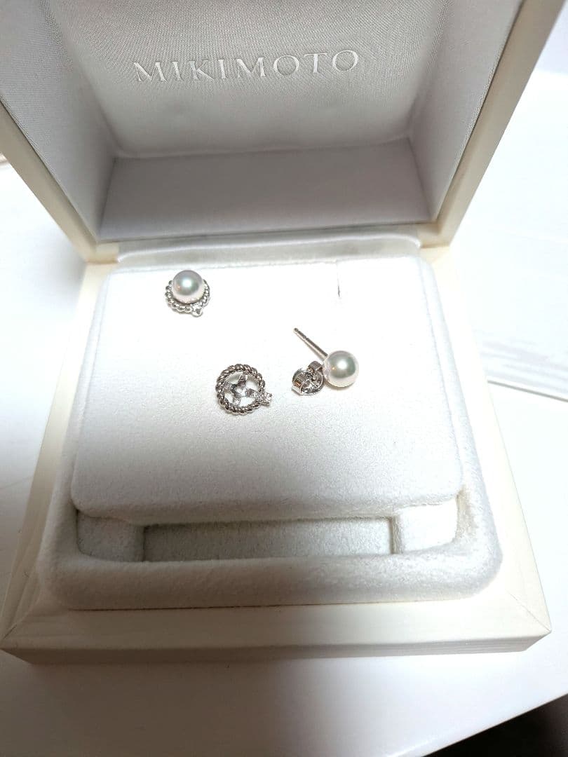 最終お値下げ★現行品　ミキモトパールピアス　極美品168300円　付属品付未使用