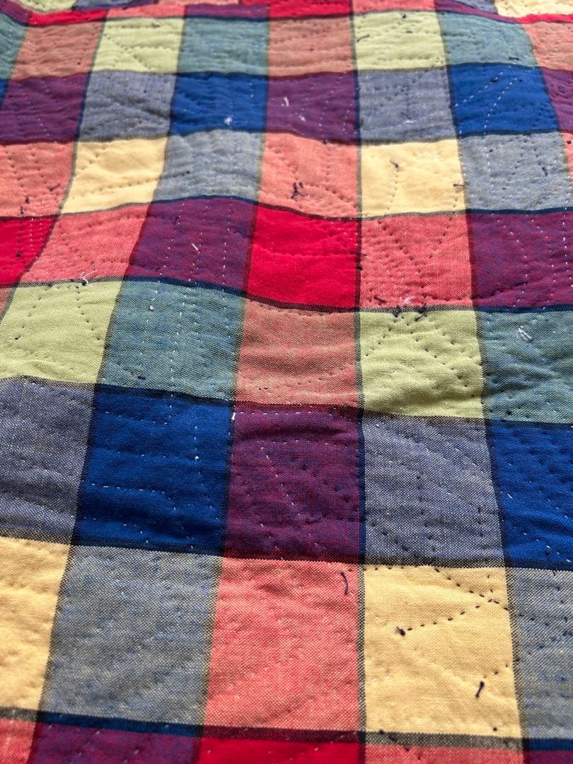 ハワイアンキルトベッドカバー　アンセリウムむら染め　シングルベッド用ハンドメイド
