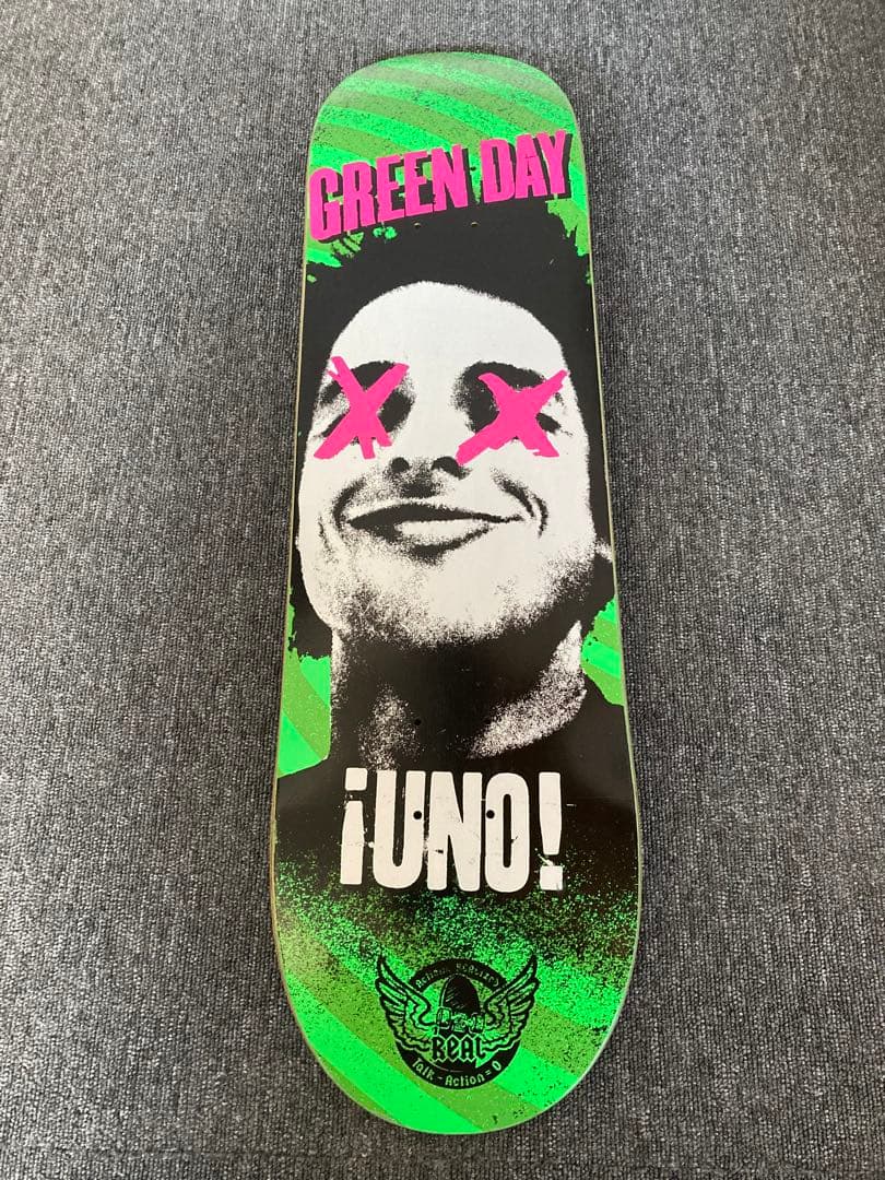 【ポ◯ト】greenday スケボーデッキ　real コラボ
