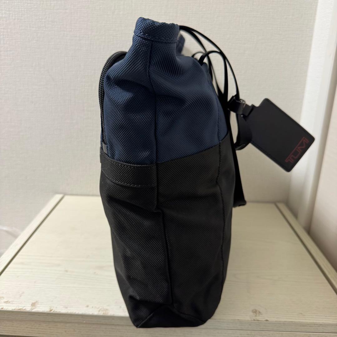 【新品同様】TUMI トートバッグ トゥミ 26195 ブラック×ネイビー