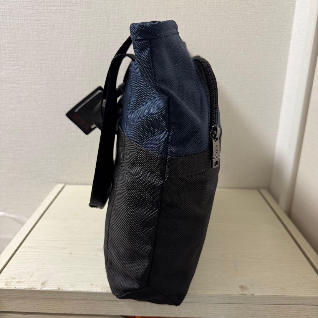 【新品同様】TUMI トートバッグ トゥミ 26195 ブラック×ネイビー