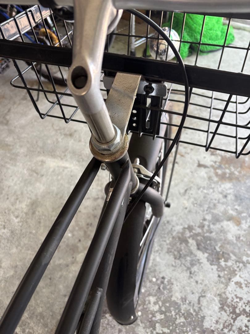[引き取り限定］フロントバスケット付きシティサイクル　コーストライン