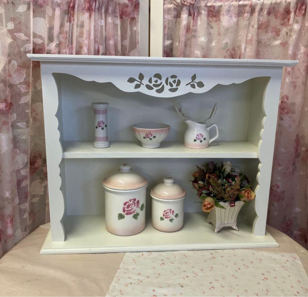 【感謝セール　限定１台】薔薇のカッティングのワイド型シェルフ
