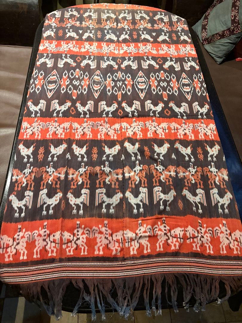 インドネシアスンバ島の伝統的なイカット草木染め長さ180cm WIDE 90cm