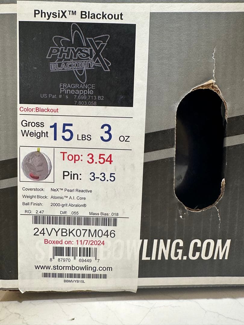 PHYSIX BLACKOUT 15ポンド　ボウリングボール