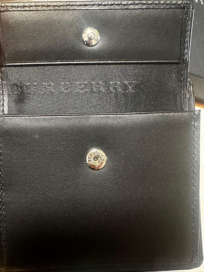 【コピー】BURBERRY ブラック 二つ折り財布
