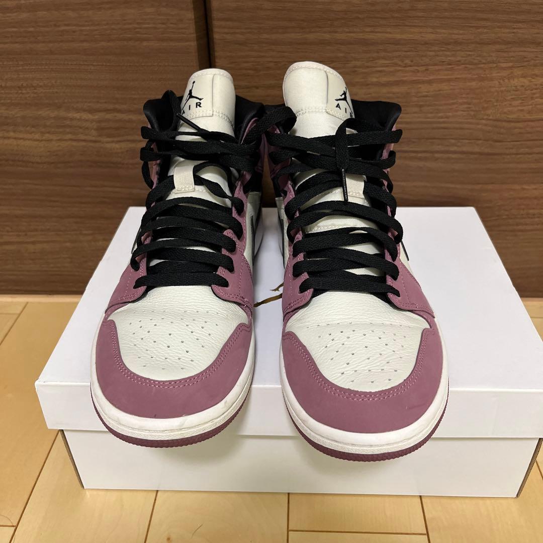 靴 Nike WMNS Air Jordan 1 Mid \"Berry Pink\"