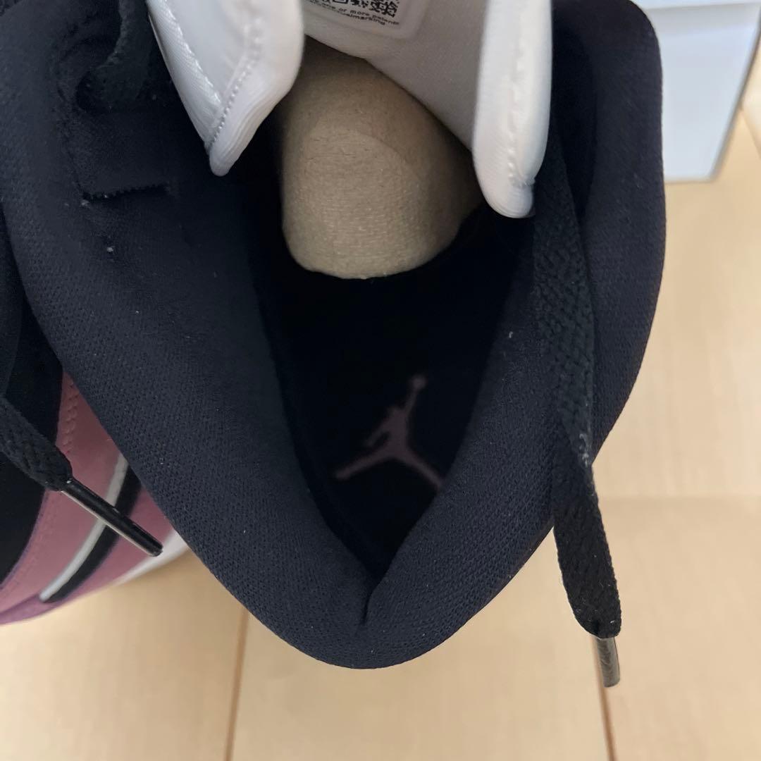 靴 Nike WMNS Air Jordan 1 Mid \"Berry Pink\"