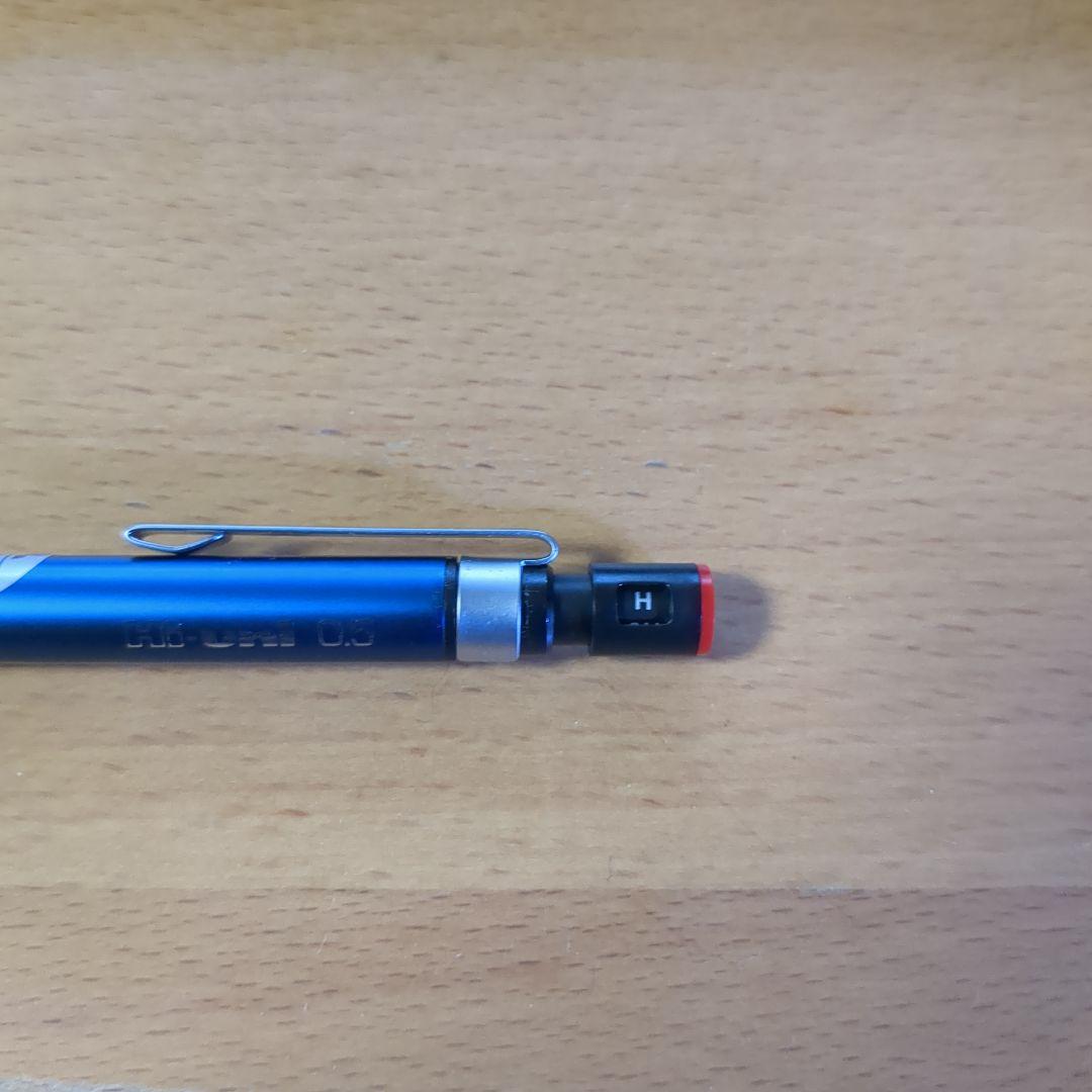 製図用 三菱 hi-uni M5-3051FF シャーペン ハイユニ 紺 指先