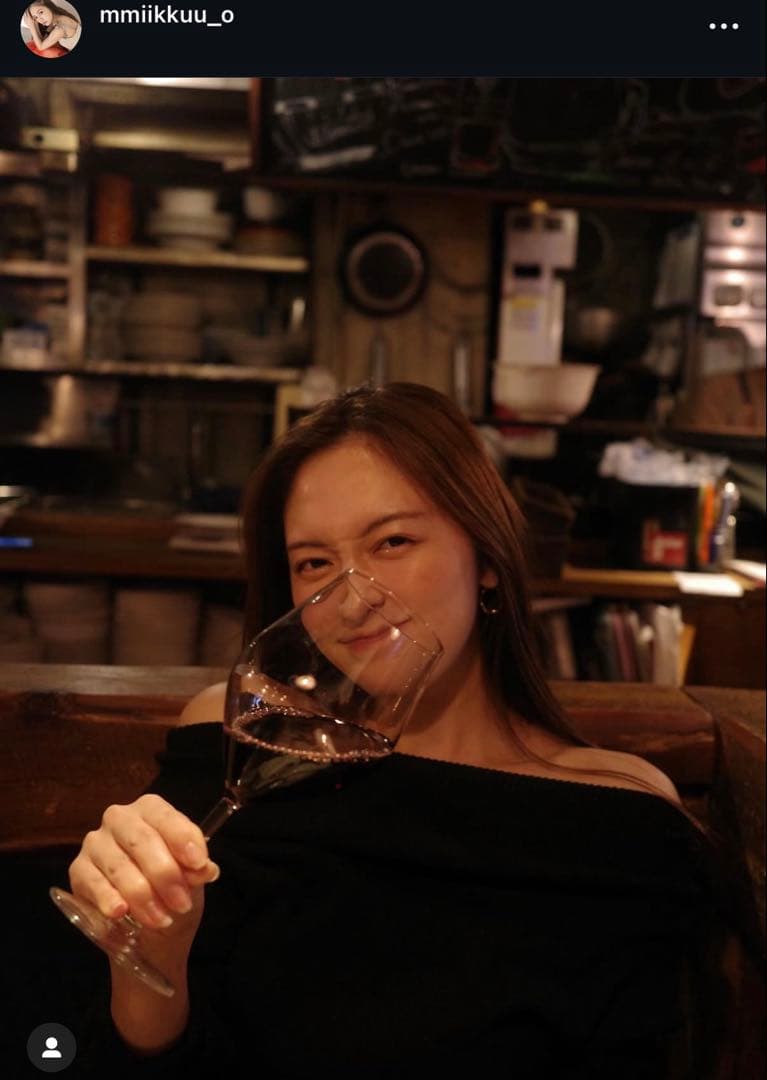 ミラオーウェン オフショルラメニット 黒