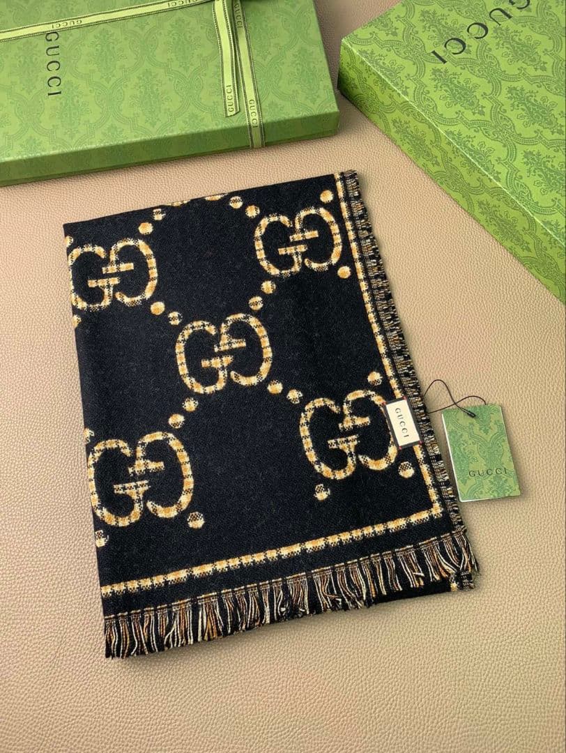 GUCCI グッチ GGロゴ マフラー ブラック ベージュ リバーシブル フリン