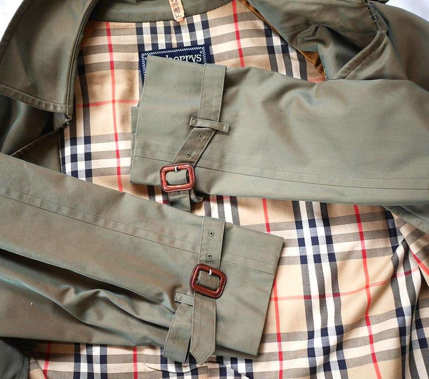 Burberry 玉虫色 ヴィンテージ トレンチコート 裏地ノバチェック柄