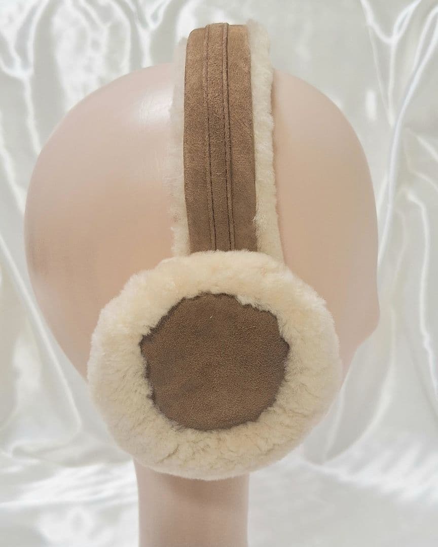 未使用　ムートンUGG 耳あて　イヤーマフ　ブラウン　ファー　スエード