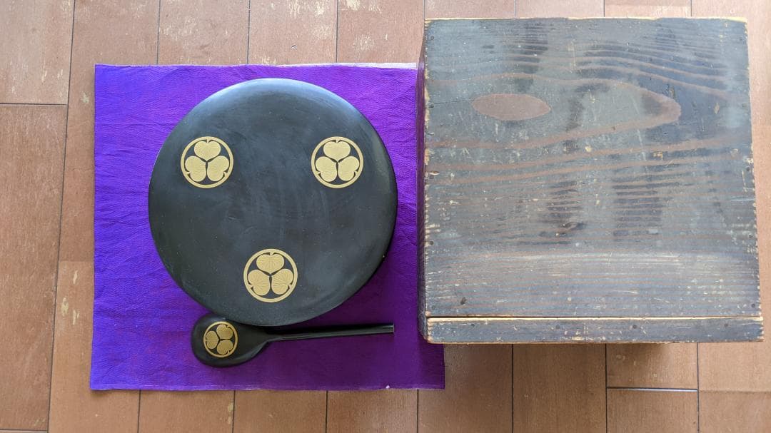 三葉葵紋入りお櫃