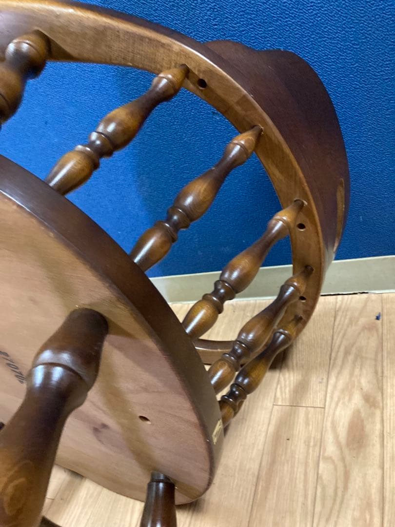 キツツキ　アンティーク調　チェア　ヴィンテージ　ダイニングチェア　アームチェア
