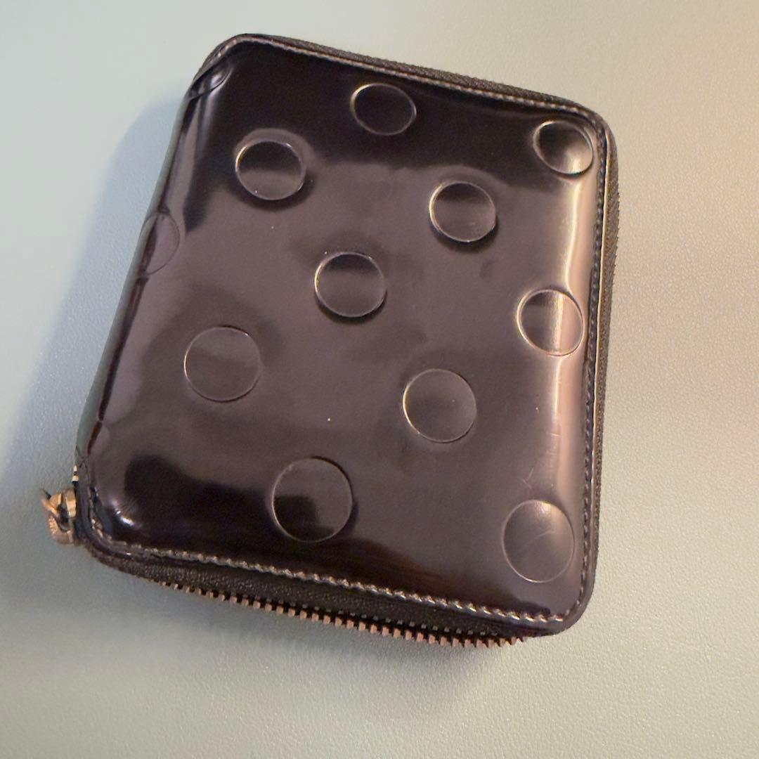 コムデギャルソン 財布 ドット柄 エナメル ブラック ラウンドジップ 正規品