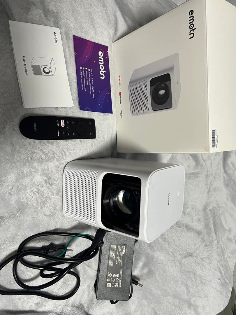 【値下げ中】emotn プロジェクター本体 Netflix対応