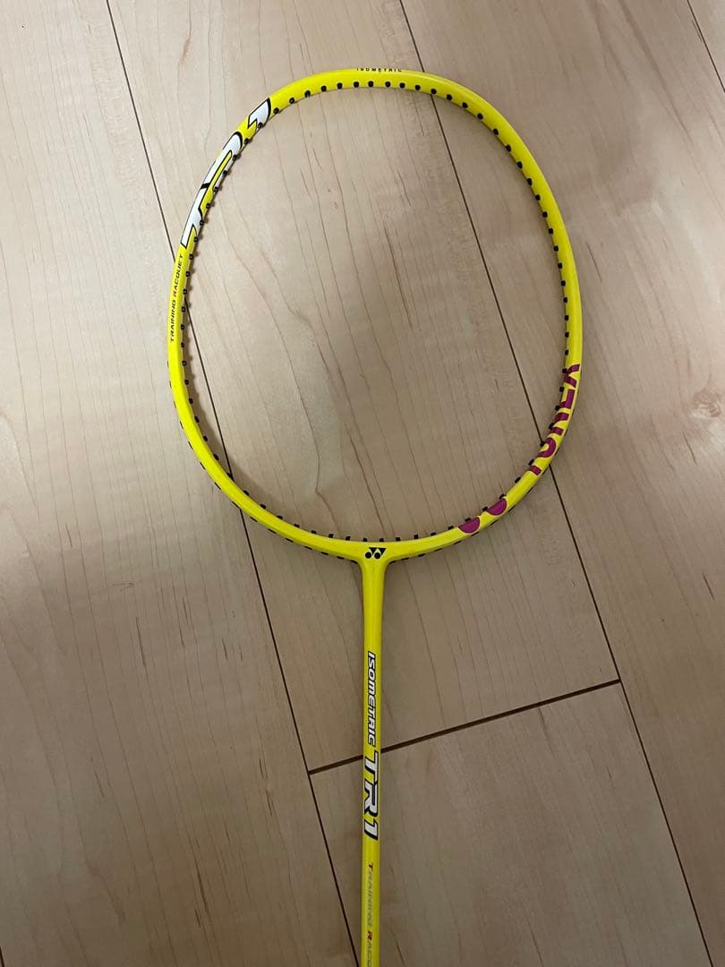 YONEX TRI バドミントンラケット イエロー