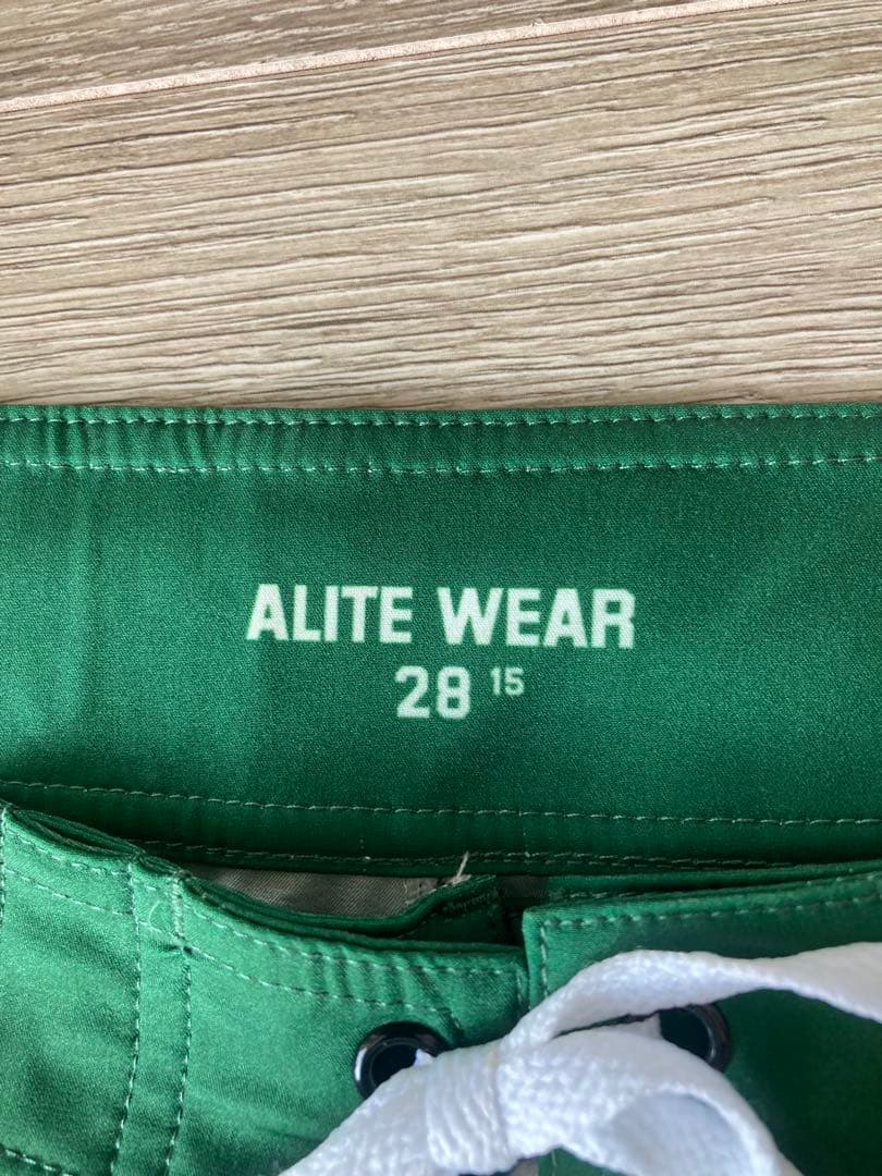 ALITE WEAR ボードショーツ グリーングラデーション