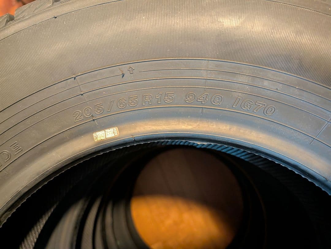 25年製 新品　スタッドレス　ヨコハマ　IG70 205/65R15 4本セット