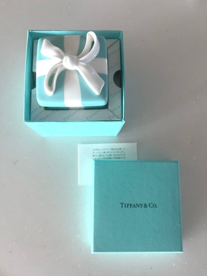 Tiffany & Co. ギフトボックス型アクセサリーケース