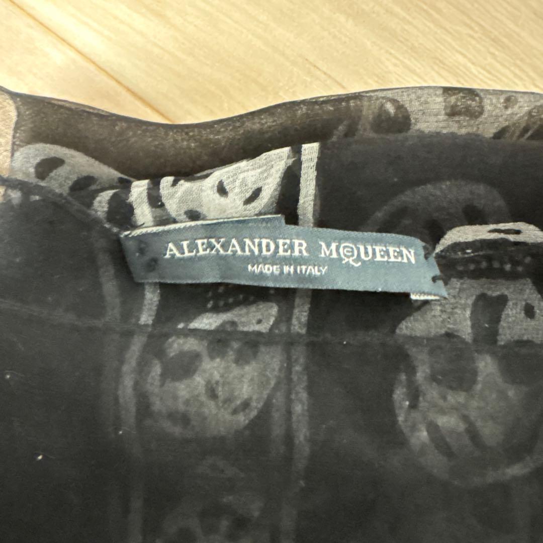 alexander mcqueen スカーフ　スカル　シルク　ブラック
