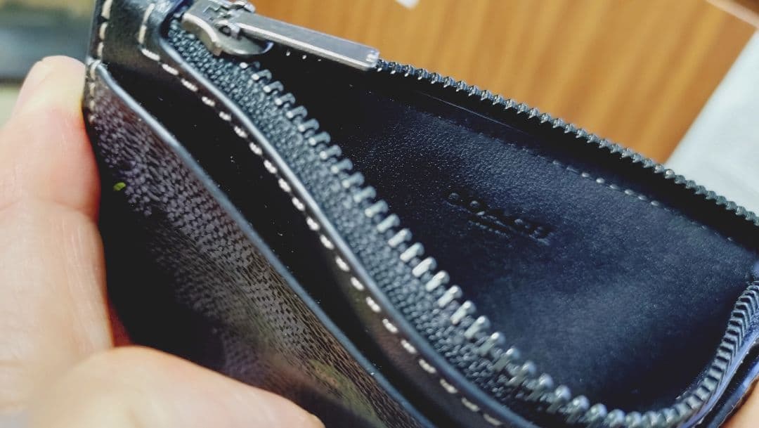 ちと様専有 COACHジップ カードケース