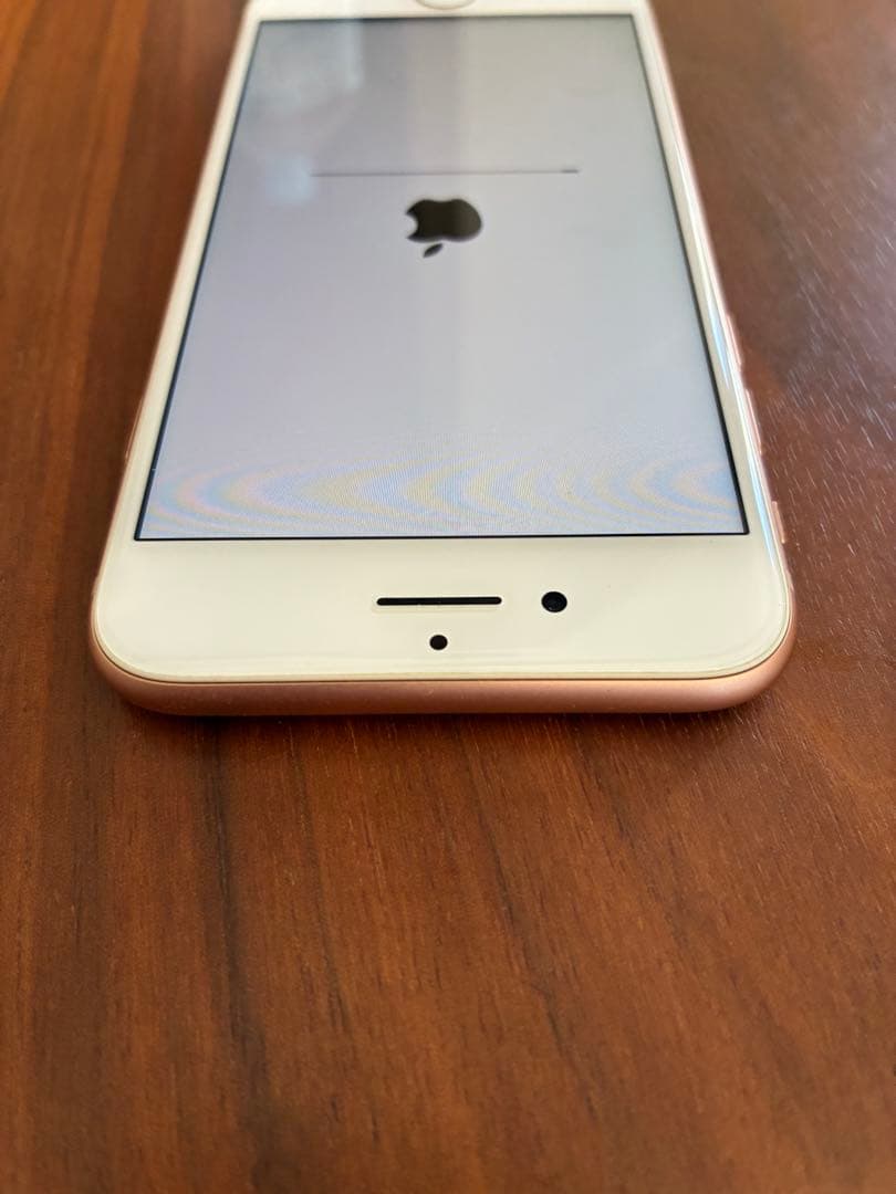 iPhone8 本体　64GB
