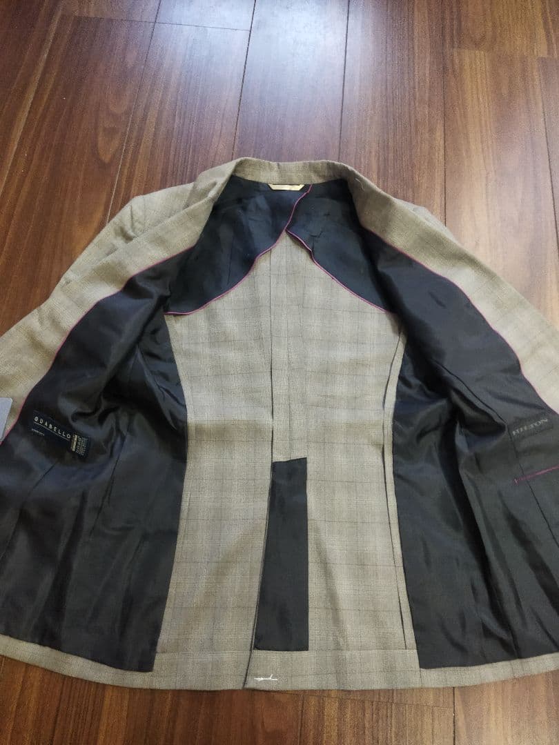 新品タグ付♪高級セットアップ 洋服の青山 グレー パンツスーツ 11号 9号