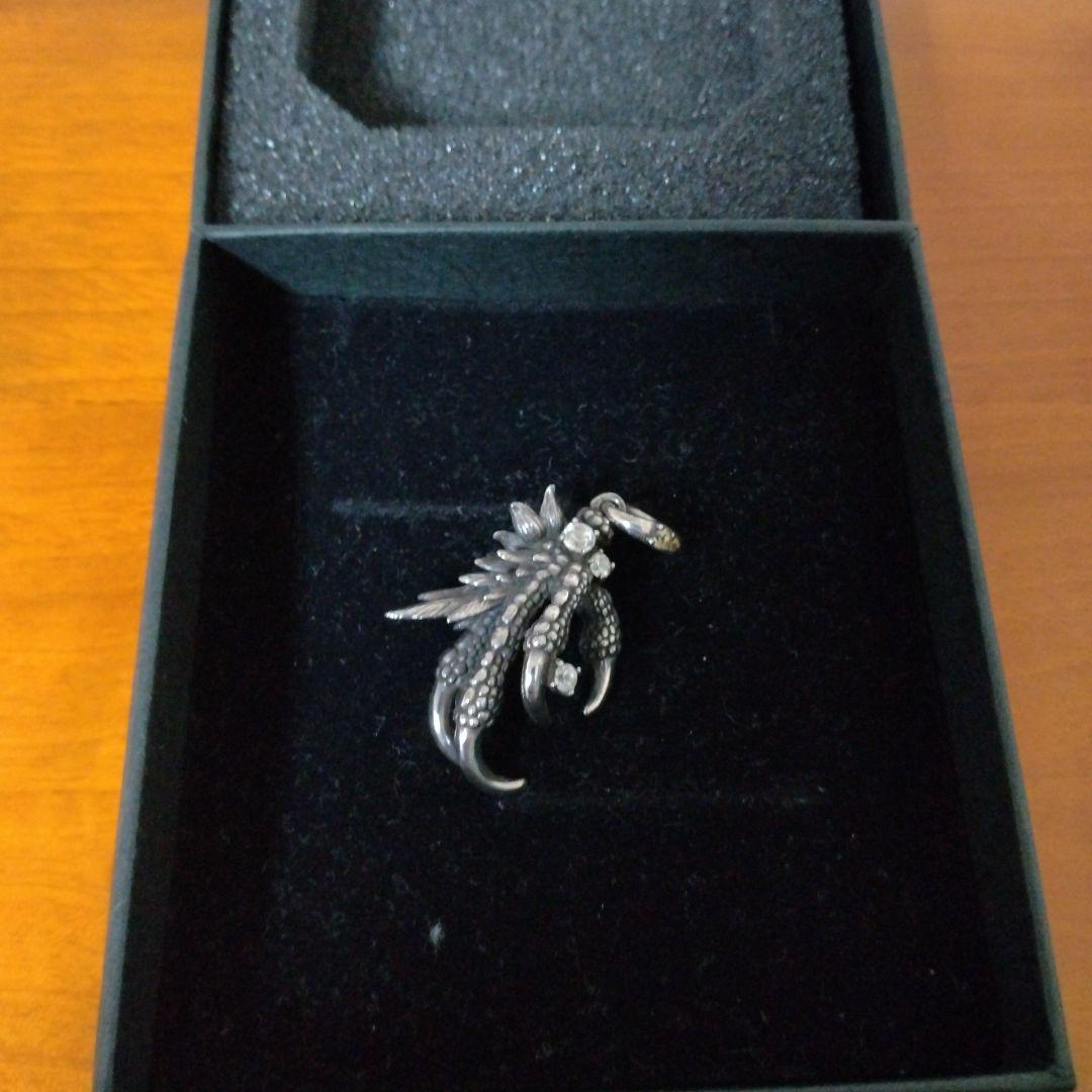 ブラッディマリー　ペンダントトップ　ナイトレイブン