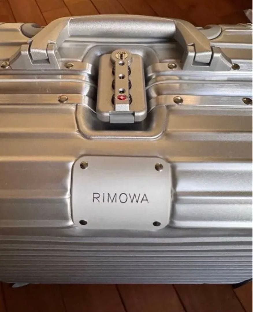 【新品未使用品】RIMOWA オリジナルコンパクト　シルバー　キャリーケース