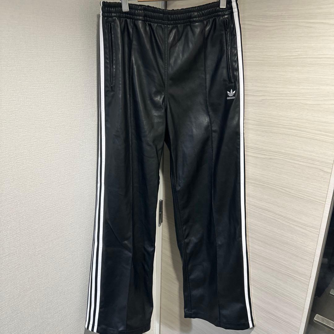 Adidas Original ファイヤーバードプレザーパンツ