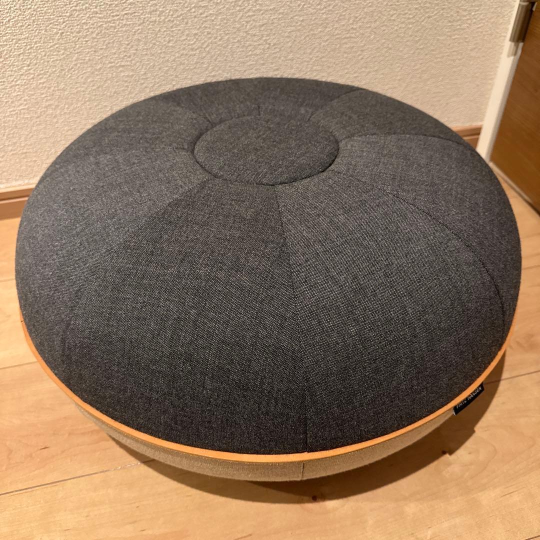 Fritz Hansen Pouf Small スレート