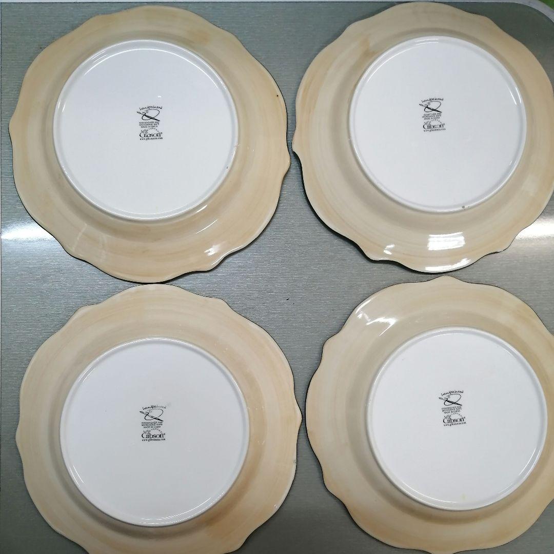 お値下げ中　新品・未使用　ギブソン　Gibson　大小お皿　各4枚セット　計8枚