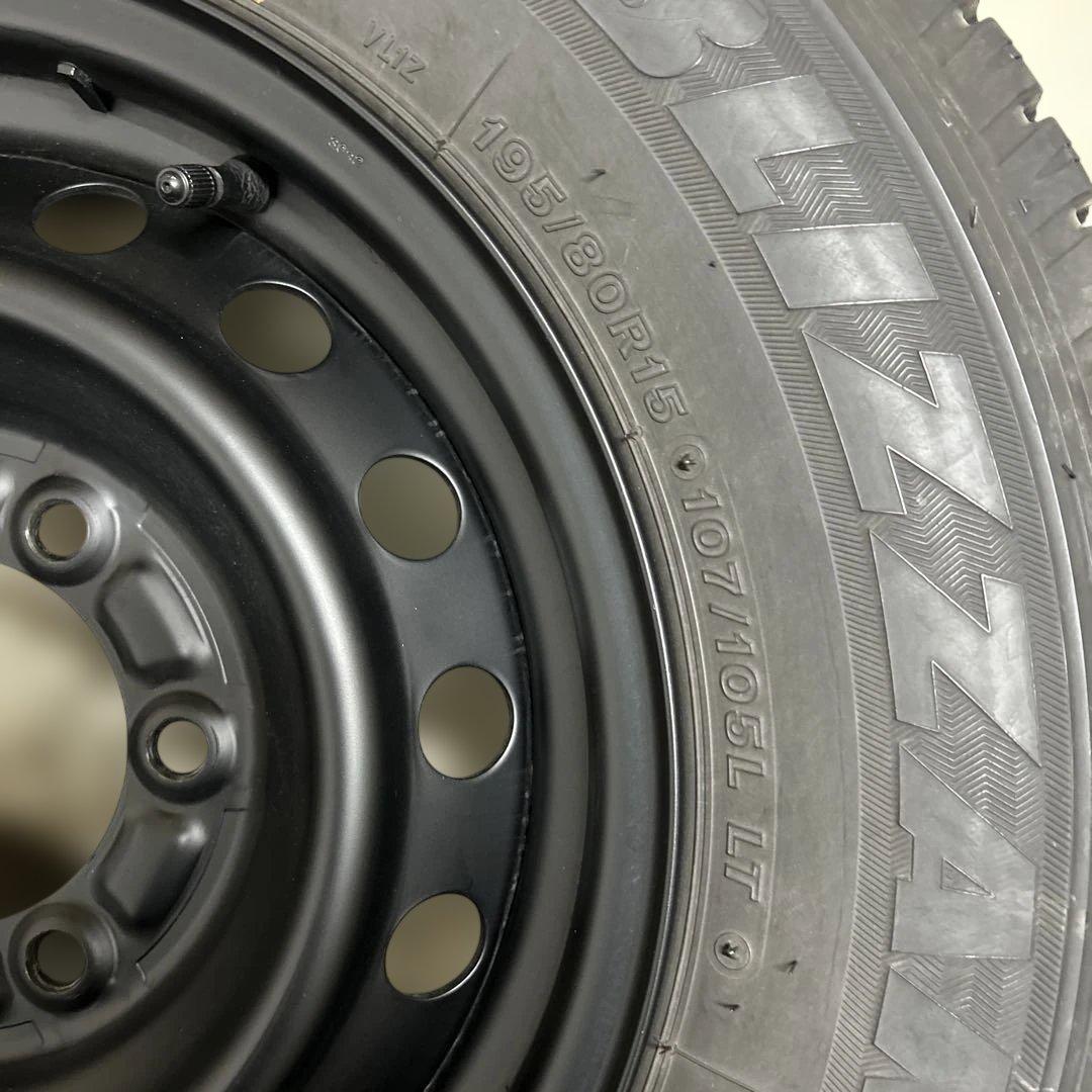 195/80R15 スタッドレスタイヤ　6穴