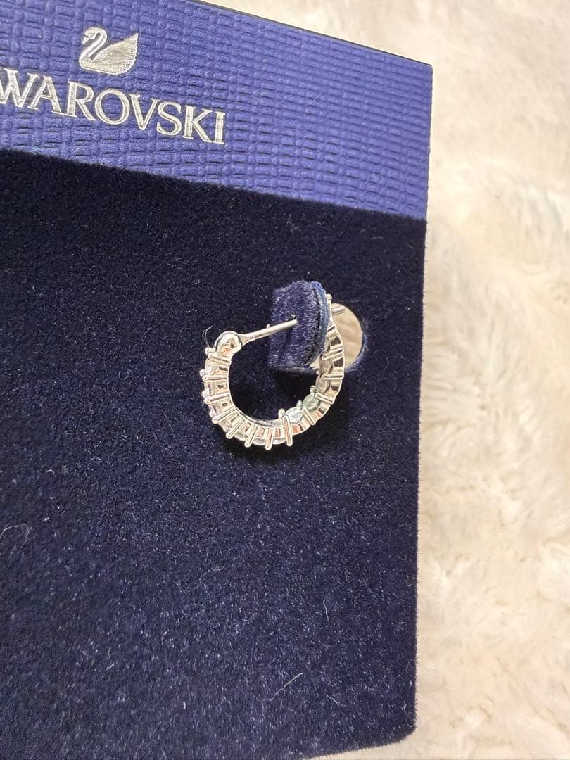 SWAROVSKI シルバーフープピアス ボックス付き