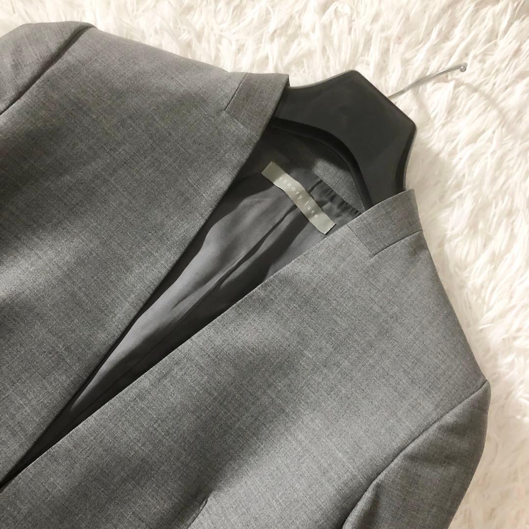極美品 セオリーリュクス executive パンツスーツ ノーカラージャケット
