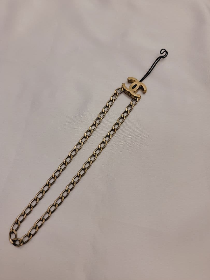 CHANEL ロゴ付きチェーンキーホルダー