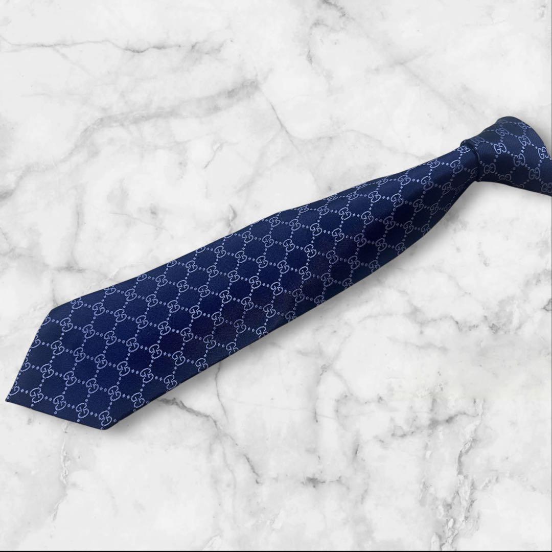 【未使用に近い】GUCCI ネクタイ　ggマーモント　gg柄　ネイビー