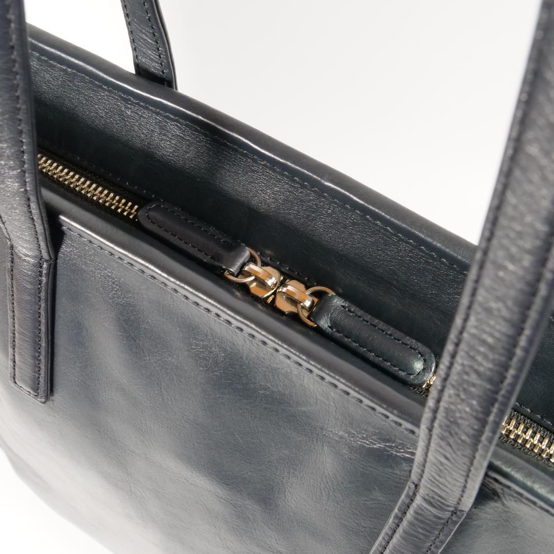 美品✨ビジネスレザーファクトリー トートバッグ A4収納可 レザー ネイビー