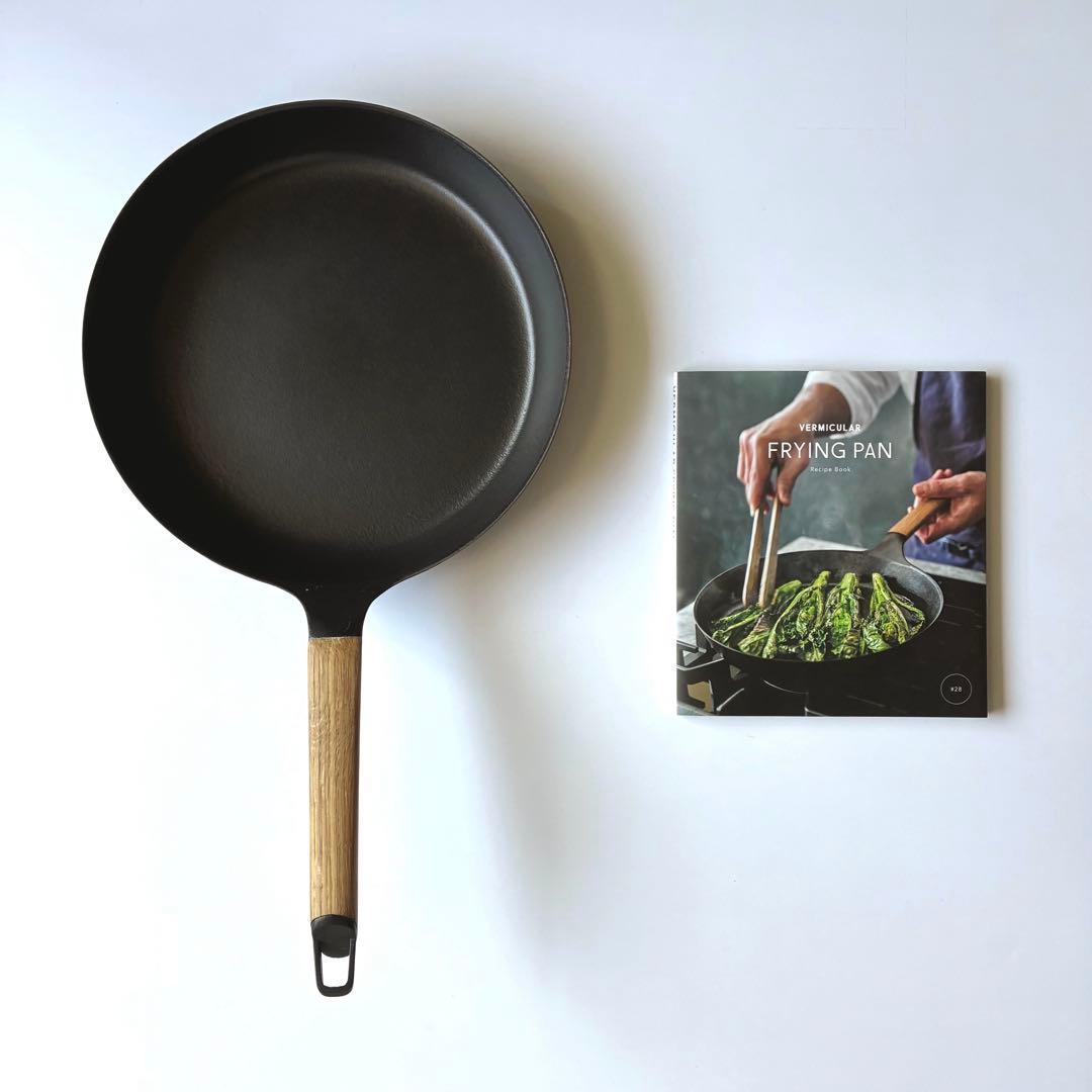 VERMICULAR FRYING PAN　Wood Handle　28cm